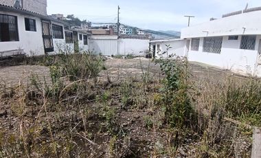 CASA EN VENTA  CON TERRENO SUR DE QUITO