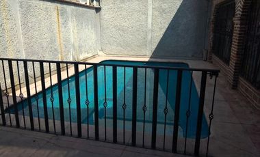 SE VENDE CASA CON LOCALES COMERCIALES EN JIUTEPEC, MORELOS