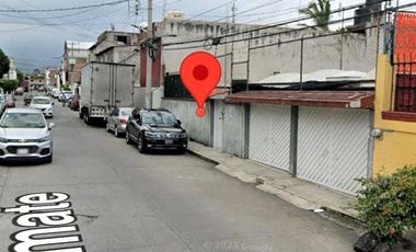 SE VENDE CASA CON LOCALES COMERCIALES EN JIUTEPEC, MORELOS