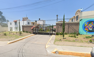 SG- CASA ADJUDICADA EN PRIVADA BAJURI, HUEHUETOCA.