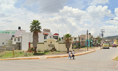 SG- CASA ADJUDICADA EN PRIVADA BAJURI, HUEHUETOCA.