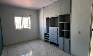 Casa en venta Col Los Pájaros zona sur ote de la ciudad