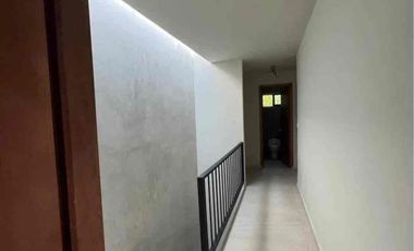 Casa en venta dentro de calle cerrada Col Terán zona sur pte de la ciudad