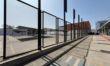 Alquilo local comerical frente a Patio Panorama-La Molina