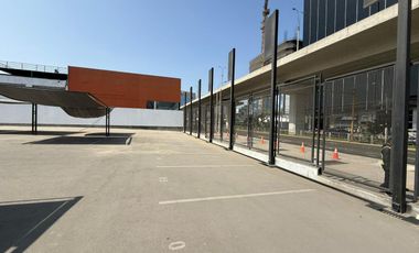 Alquilo local comerical frente a Patio Panorama-La Molina