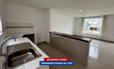 Casa En Alquiler - Condominio Prados Del Este (Ica)