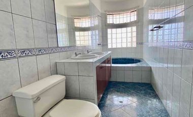 VENTA CASA MALECÓN PUERTO FIEL