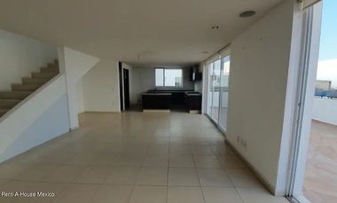 Rento duplex 1 piso en el mirador 2 recamaras 3 baños 2 cocheras