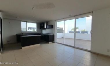 Rento duplex 1 piso en el mirador 2 recamaras 3 baños 2 cocheras