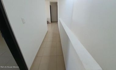 Rento duplex 1 piso en el mirador 2 recamaras 3 baños 2 cocheras