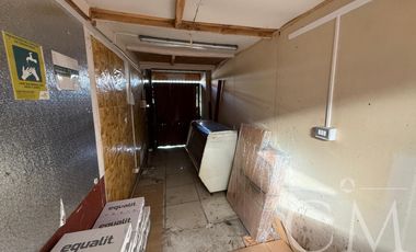 SE VENDE LOCAL COMERCIAL EN AVENIDA PRINCIPAL