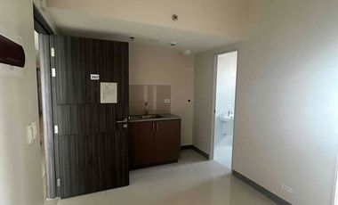For assume balance 2 bedroom condo in manila