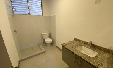 En venta departamento en Edificio Apolo River Tower en av.Malecón centro. (IC)