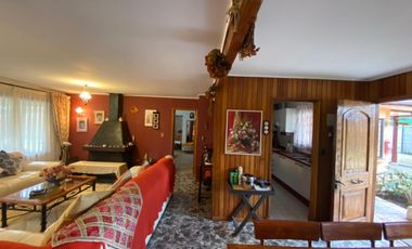 SE VENDE CASA CONDOMINIO BAHIA CHILA EN  LAGO RAPEL