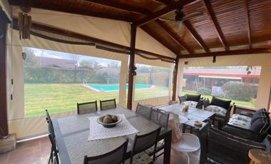 SE VENDE CASA CONDOMINIO BAHIA CHILA EN  LAGO RAPEL