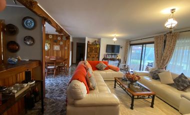 SE VENDE CASA CONDOMINIO BAHIA CHILA EN  LAGO RAPEL