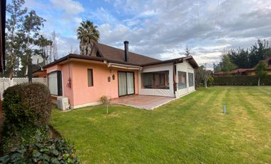 SE VENDE CASA CONDOMINIO BAHIA CHILA EN  LAGO RAPEL