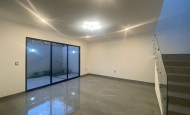Venta casa Cumbres del Cimatario, Queretaro, 4ª/recamara en Planta baja.