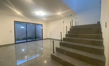 Venta casa Cumbres del Cimatario, Queretaro, 4ª/recamara en Planta baja.