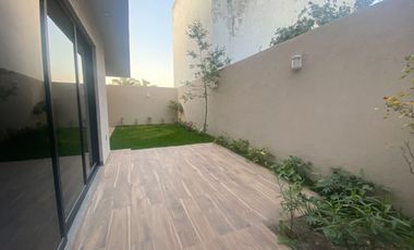 Venta casa Cumbres del Cimatario, Queretaro, 4ª/recamara en Planta baja.