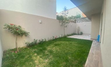 Venta casa Cumbres del Cimatario, Queretaro, 4ª/recamara en Planta baja.