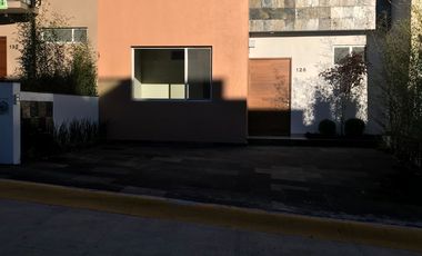 RENTO CASA ALTOZANO MORELIA