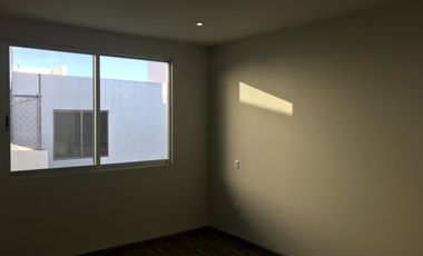 RENTO CASA ALTOZANO MORELIA