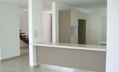 Casa en Renta en El Mayorazgo – Zona Este, Cerca de los Outlets, 3 recámaras, accesos controlados, León, Gto.
