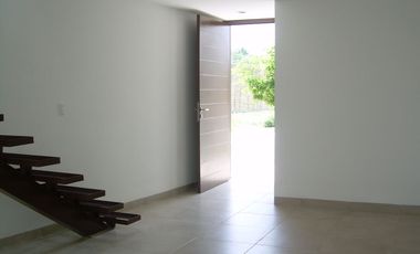 Casa en Renta en El Mayorazgo – Zona Este, Cerca de los Outlets, 3 recámaras, accesos controlados, León, Gto.