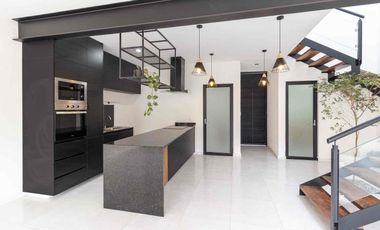 VENTA! Casa en Montellano 🌟💲✔️VdeA Nte‼️