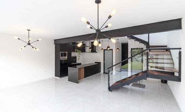 VENTA! Casa en Montellano 🌟💲✔️VdeA Nte‼️