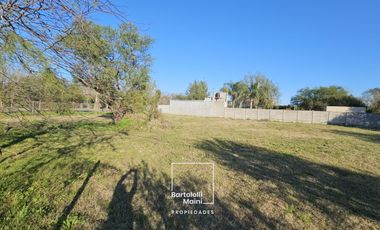 VENTA | Lote en Esquina – 1000 m² – B° Hostal del Sol | Esquina de Santa Coloma y V. Sierra, Rosario