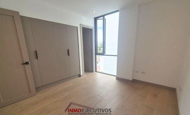 Por estrenar Penthouse de lujo en Miravalle4.