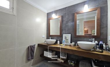 VENTA | Casa 4 Dormitorios | B° Cerrado Green Village – Juan José Paso 8745, Fisherton