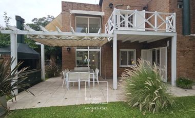VENTA | Casa 4 Dormitorios | B° Cerrado Green Village – Juan José Paso 8745, Fisherton