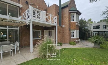 VENTA | Casa 4 Dormitorios | B° Cerrado Green Village – Juan José Paso 8745, Fisherton