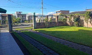 CASA EN VENTA DENTRO DE CONJUNTO IBARRA EL EJIDO DE CARANQUI