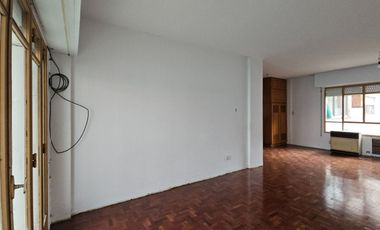 VENTA | 3 DORMITORIOS + DEPENDENCIAS DE SERVICIO | Sarmiento 958,