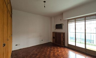 VENTA | 3 DORMITORIOS + DEPENDENCIAS DE SERVICIO | Sarmiento 958,