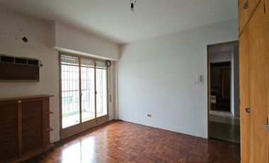 VENTA | 3 DORMITORIOS + DEPENDENCIAS DE SERVICIO | Sarmiento 958,
