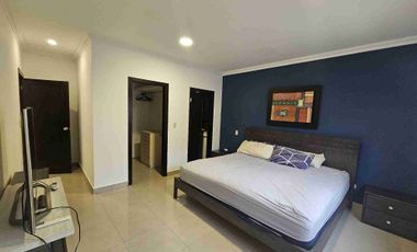 DE VENTA CASA AMOBLADA EN  KM 2.5 VÍA SAMBORONDÓN
