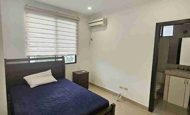 DE VENTA CASA AMOBLADA EN  KM 2.5 VÍA SAMBORONDÓN
