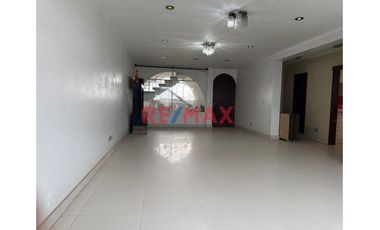 Venta De Casa En Ocasión