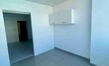 ALQUILO MODERNO CONSULTORIO EN OMNIHOSPITAL