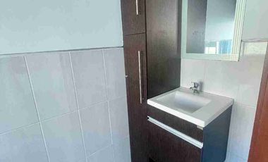 ALQUILO MODERNO CONSULTORIO EN OMNIHOSPITAL