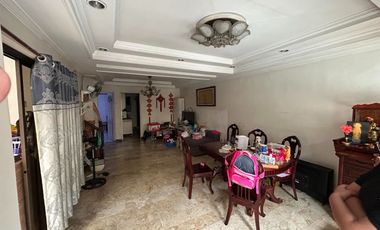 For Sale! Spacious Townhouse in a Prime Location at Sea Front Garden, Roxas Blvd, Pasay City.