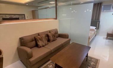 1 BR FULLY FURNISHED FOR RENT AT MPLACE THE SOUTH TRIANGLE, MO. IGNACIA ST. QUEZON CITY