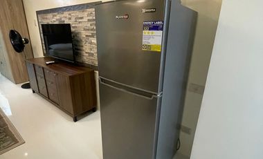 1 BR FULLY FURNISHED FOR RENT AT MPLACE THE SOUTH TRIANGLE, MO. IGNACIA ST. QUEZON CITY