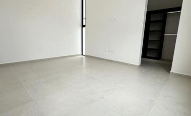 Casa en venta con alberca en privada Amelia 18