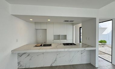 Casa en venta de 3 Recámaras en privada Oasis, Cholul